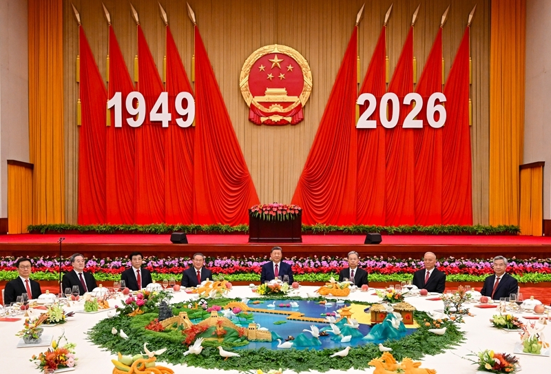 庆祝中华人民共和国成立77周年招待会在京举行
习近平发表重要讲话
李强主持 赵乐际王沪宁蔡奇丁薛祥李希韩正出席「相关图片」